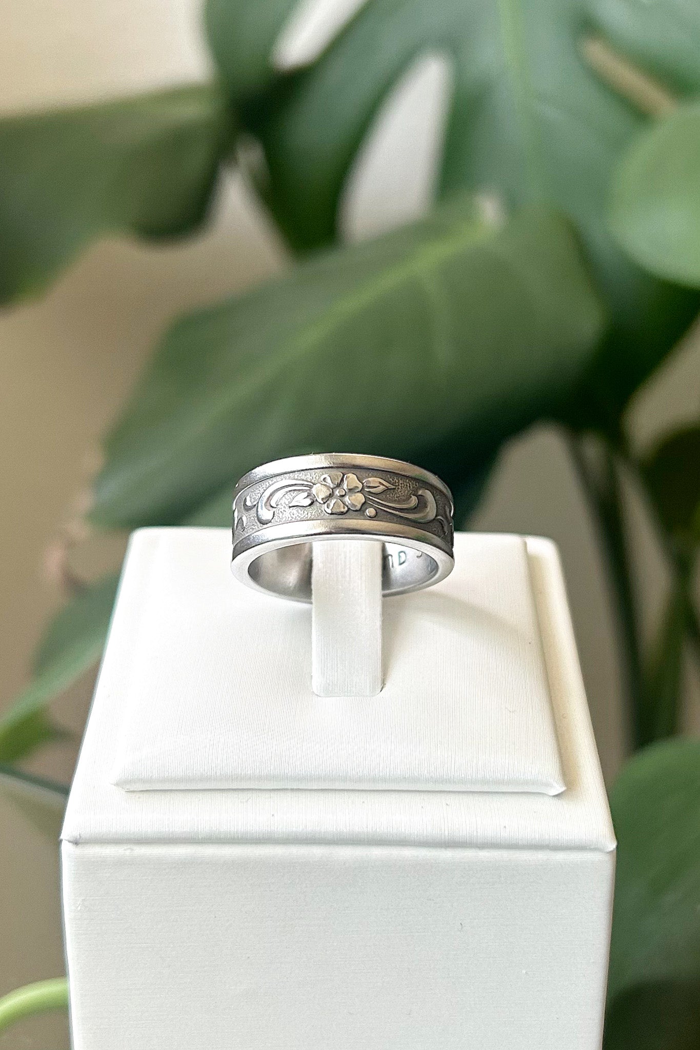 Floral Scroll Stainless Steel Spoon Ring (Size 7.5)